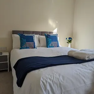https://apt-83.tophotelsbath.com